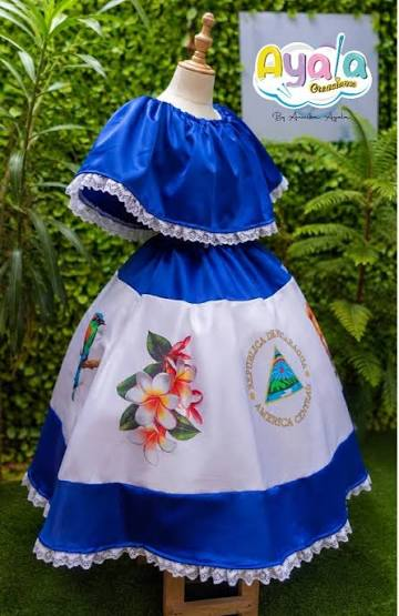 Vestido infantil tradicional nicaragüense